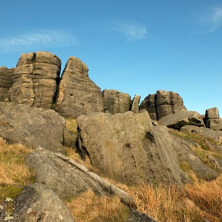 Todmorden Bed & Breakfast - The Toothless Mog Walsden Екстериор снимка